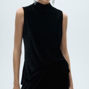 Susan Lawrence Black Sleeveless Tank Top